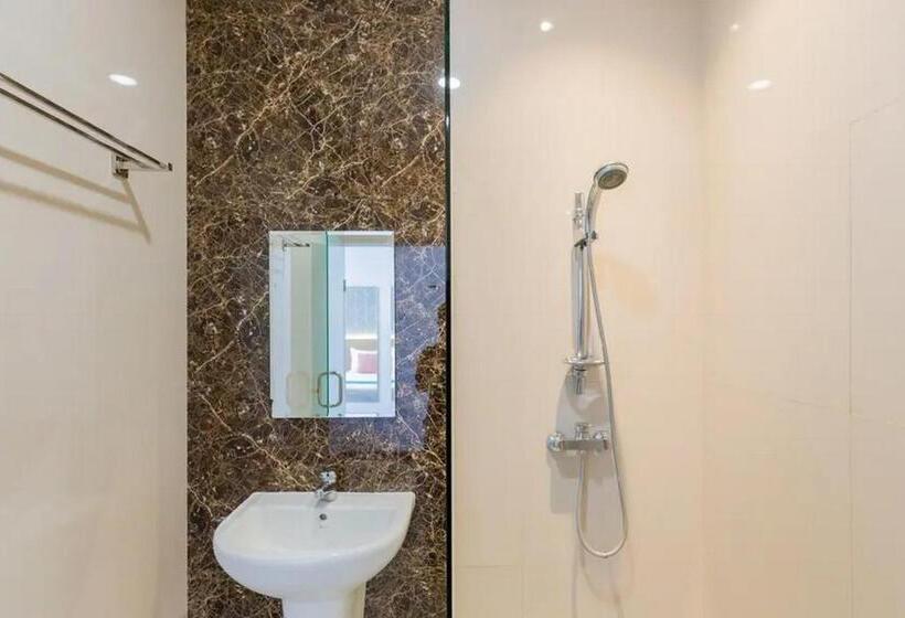 Sans Hotel Box Mansion Surabaya By Reddoorz