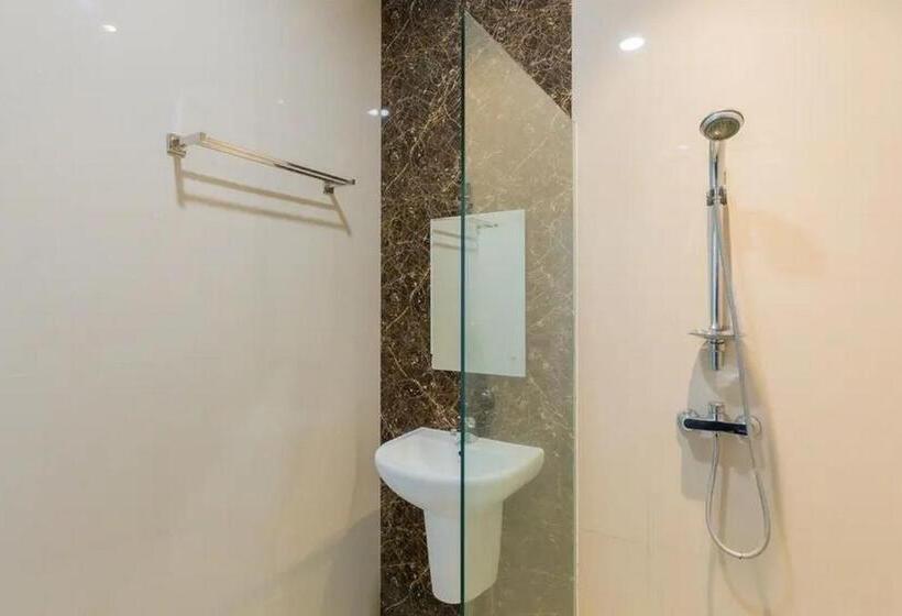 Sans Hotel Box Mansion Surabaya By Reddoorz