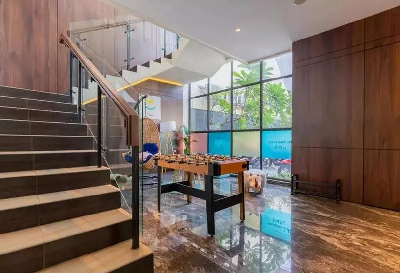 Sans Hotel Box Mansion Surabaya By Reddoorz