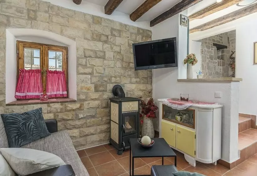 Stone House With Private Pool For 10 People Near Porec