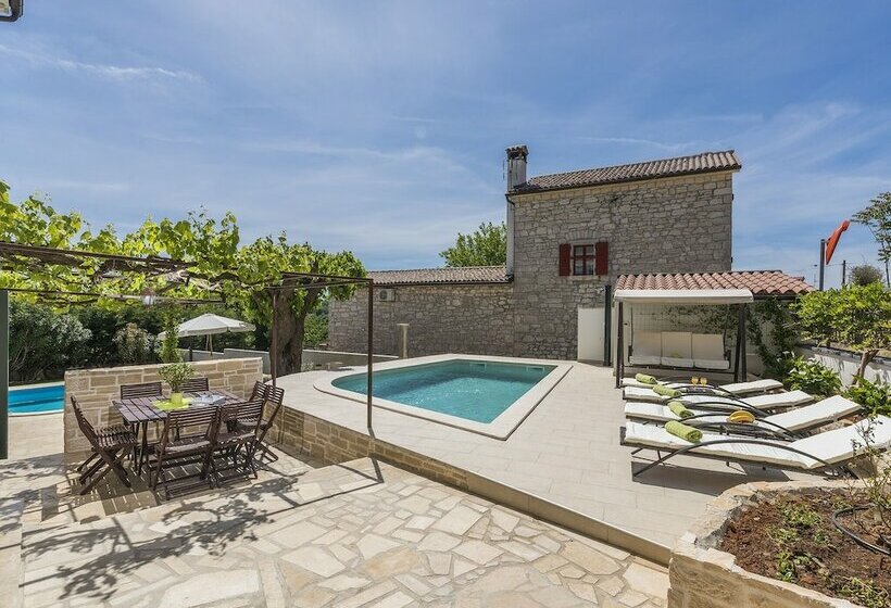 Stone House With Private Pool For 10 People Near Porec