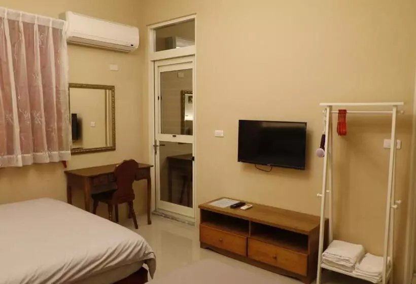 تختخواب و صبحانه Zhiyue Homestay
