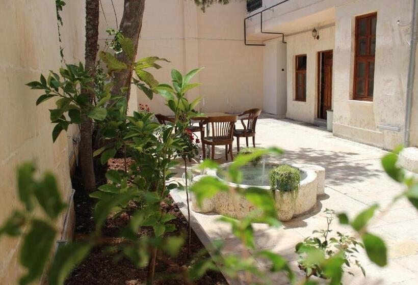 هتل Duran Aga Konagi