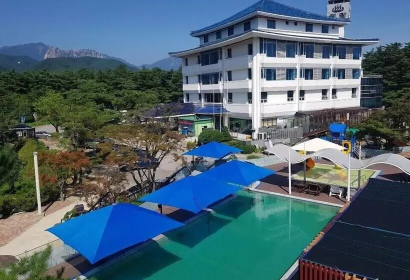 Hotelli Cheoksan Spatel