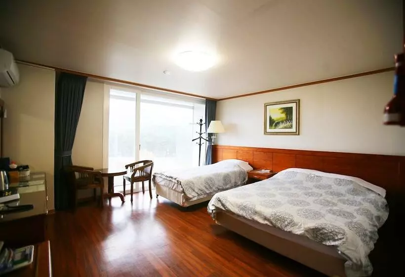 Hotelli Cheoksan Spatel