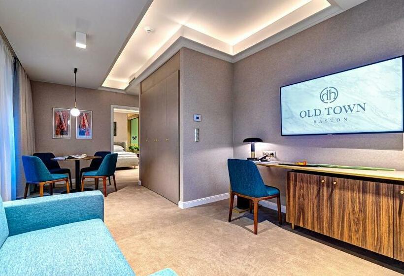 هتل Old Town Haston