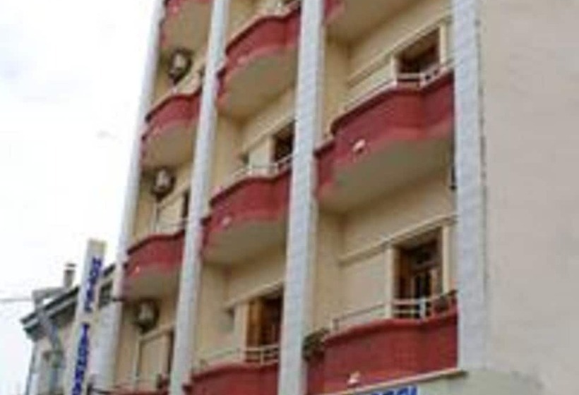 هتل Hôtel Taghrast