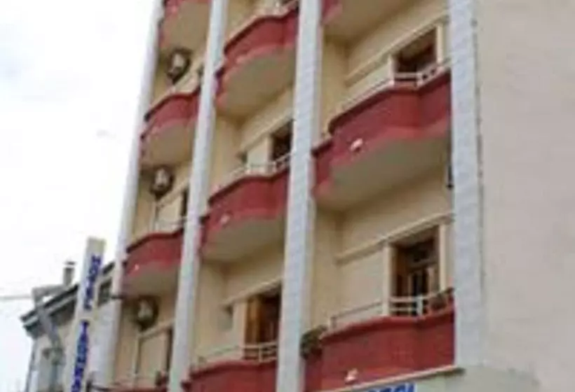 هتل Hôtel Taghrast