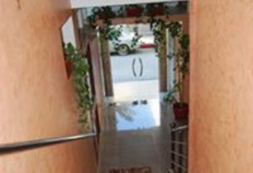 هتل Hôtel Taghrast