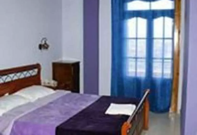 هتل Hôtel Taghrast