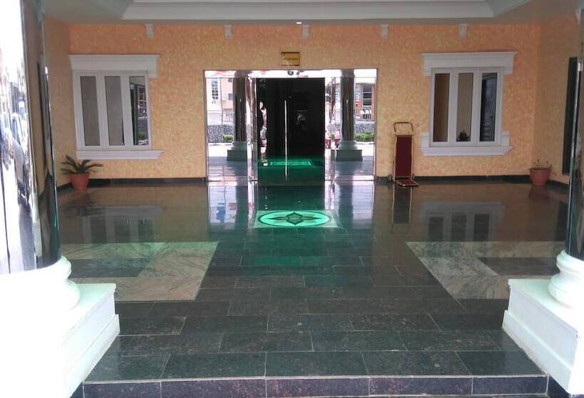 هتل Ibis Royale Owerri