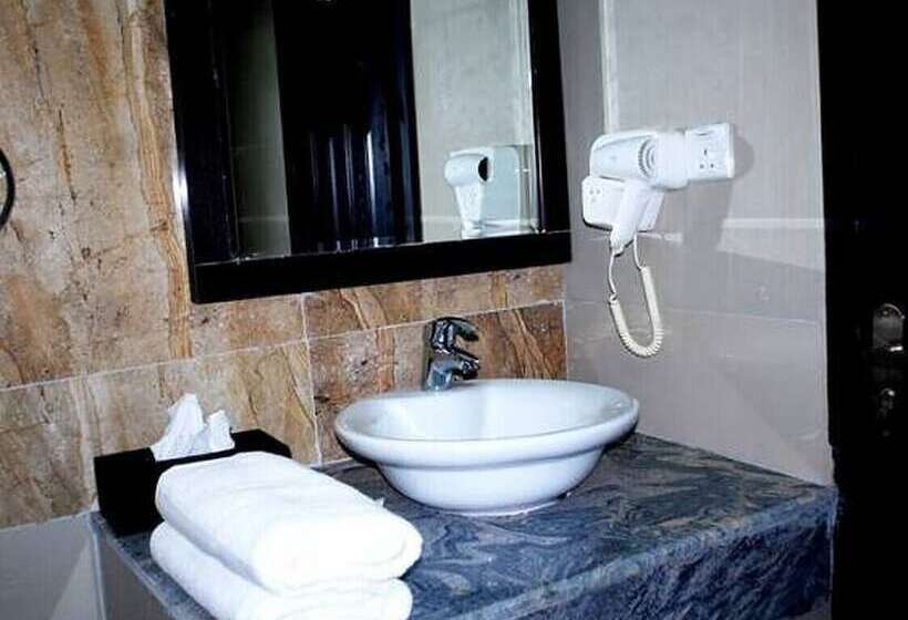 هتل Ibis Royale Owerri