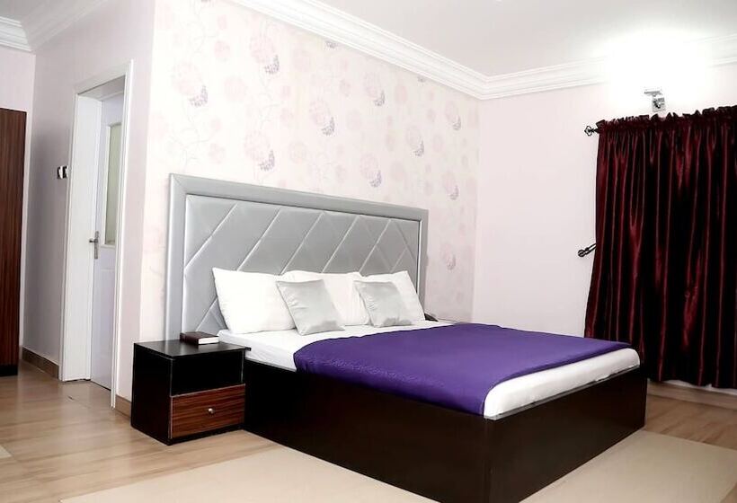هتل Ibis Royale Owerri