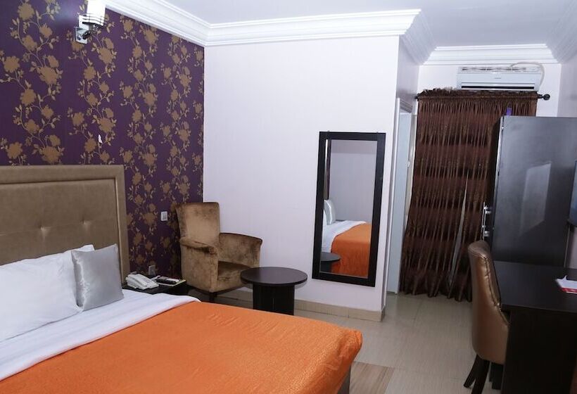 هتل Ibis Royale Owerri