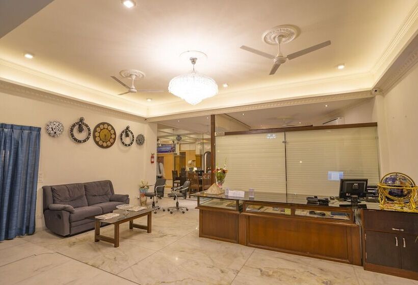 호텔 Narmade River View Resort