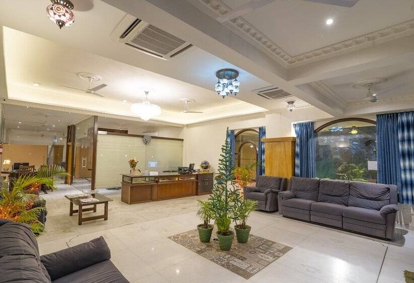 호텔 Narmade River View Resort