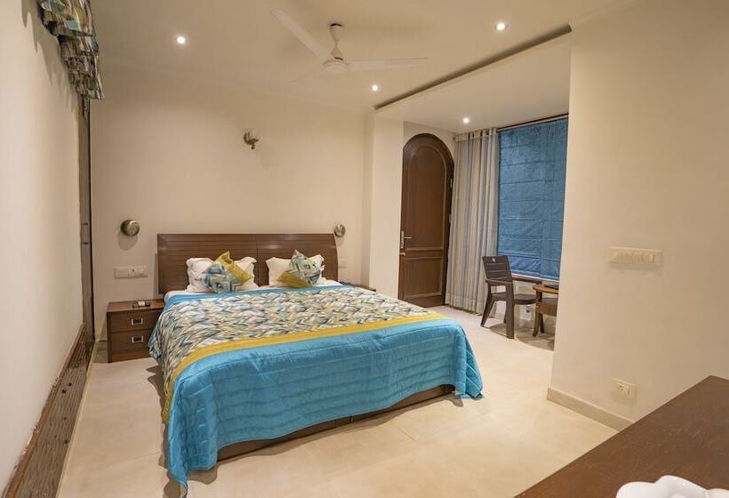 호텔 Narmade River View Resort