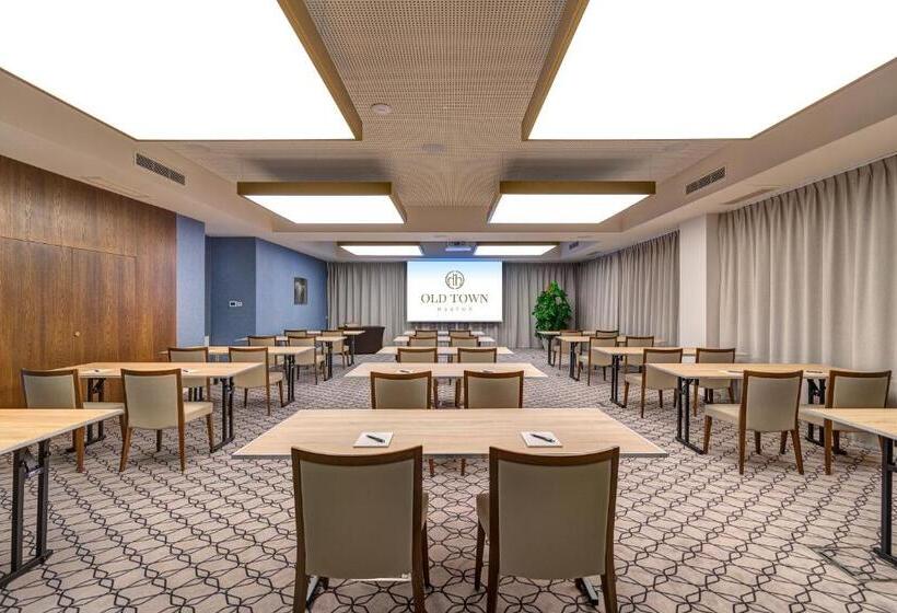 هتل Old Town Haston