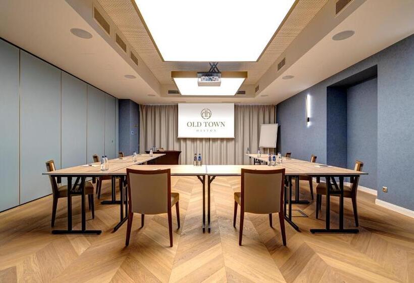 هتل Old Town Haston