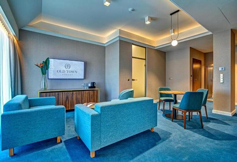 هتل Old Town Haston