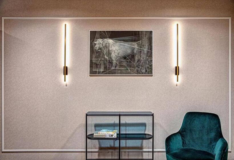 هتل Old Town Haston