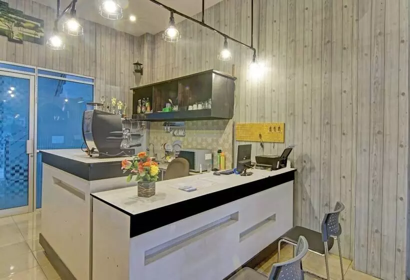 ホテル Oyo 90615 Jojo Homestay