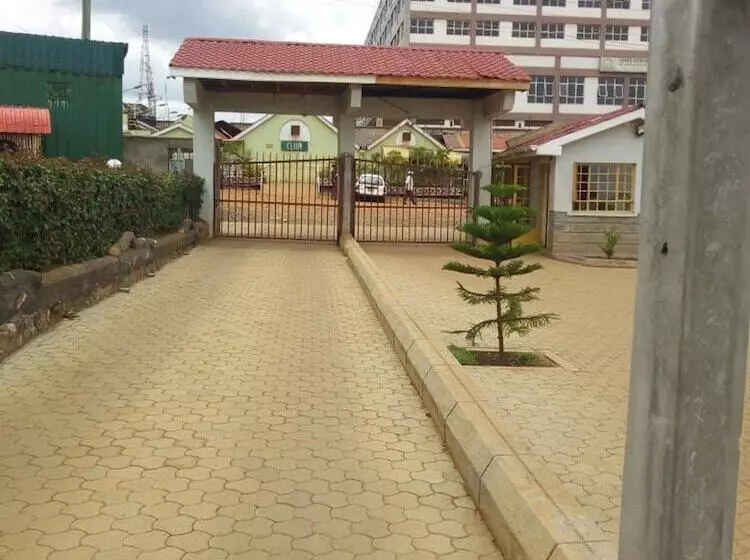 هتل Pazuri Kitale Highway View