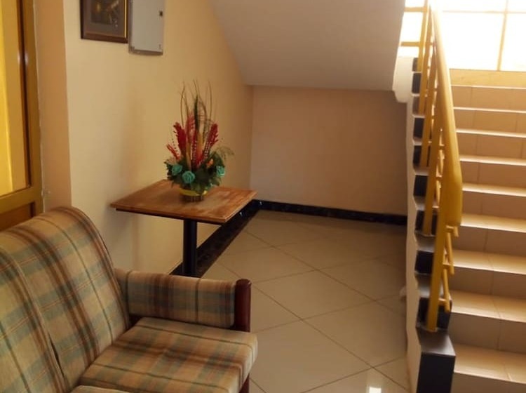 בית מלון כפרי Pazuri Kitale Highway View