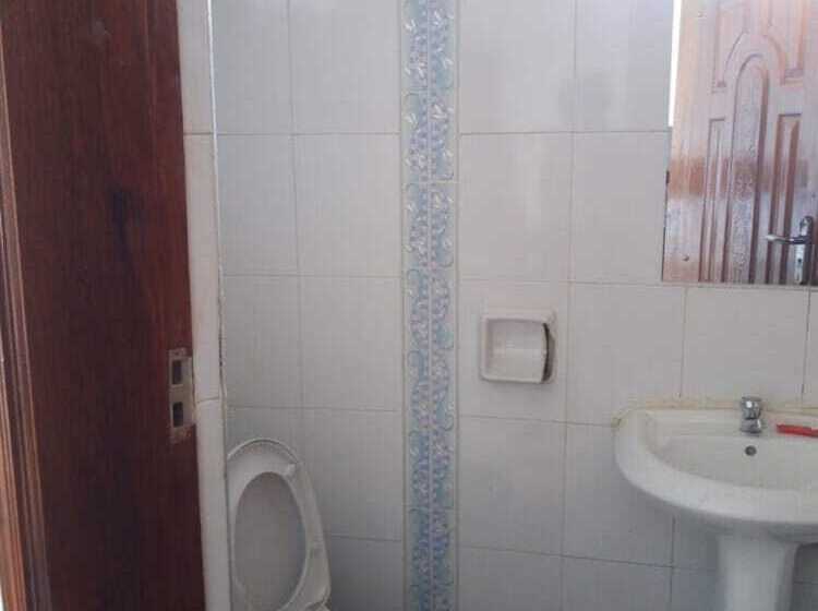 בית מלון כפרי Pazuri Kitale Highway View