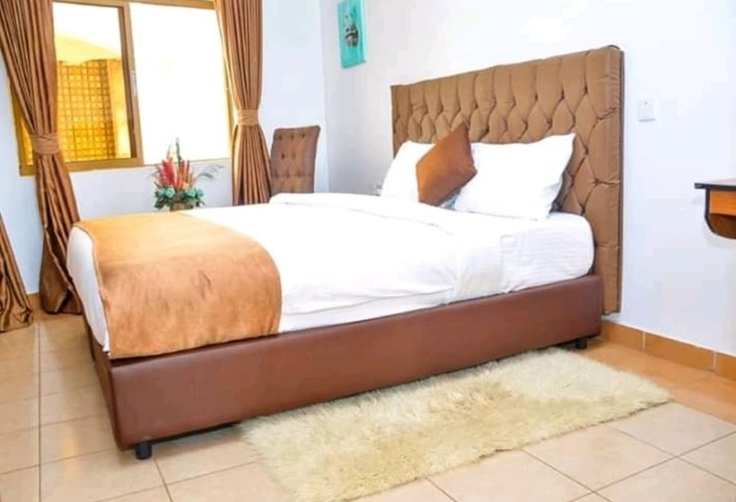 בית מלון כפרי Pazuri Kitale Highway View