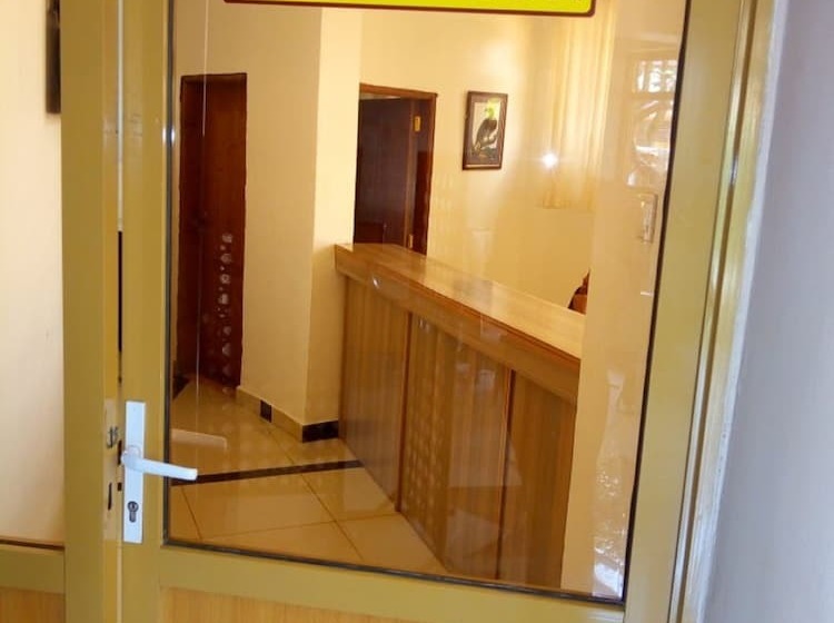 בית מלון כפרי Pazuri Kitale Highway View