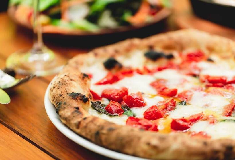 Otel Riverside Lodge