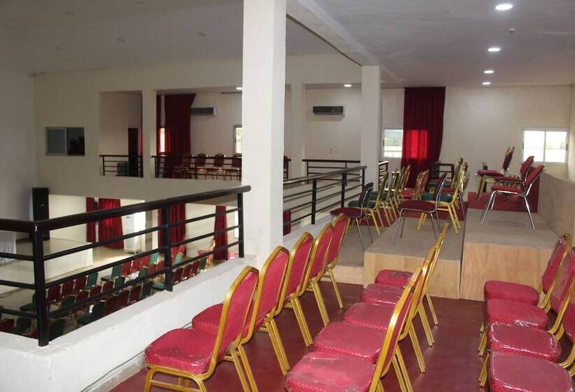 هتل Sarah Odienne