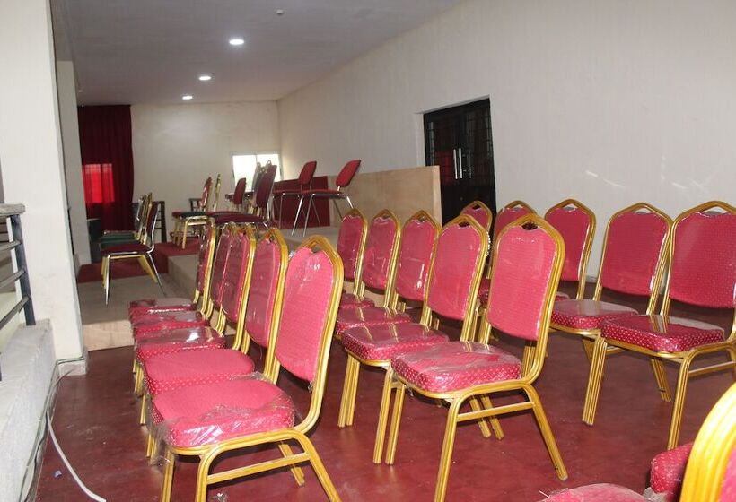 هتل Sarah Odienne