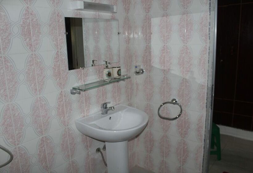 هتل Sarah Odienne