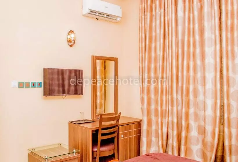 Peace Hotel And Suites