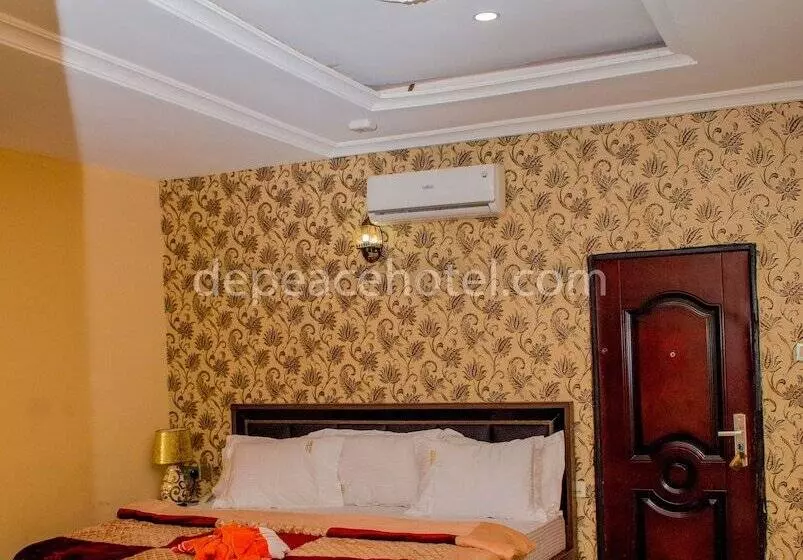 Peace Hotel And Suites