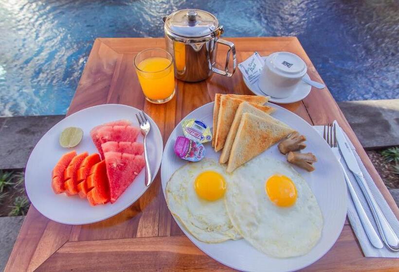 پانسیون Cening Ayu Sanur