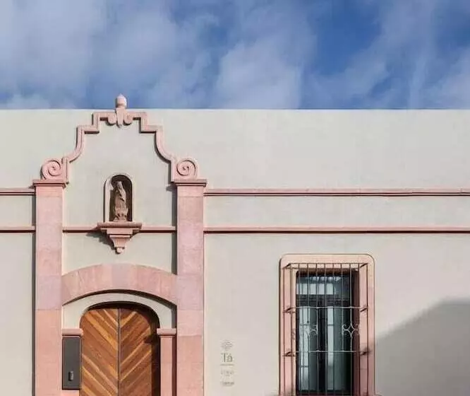 Tá Hotel De Diseño