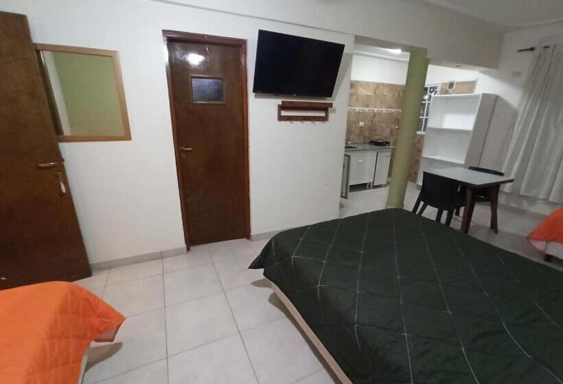 ホテル El Descanso