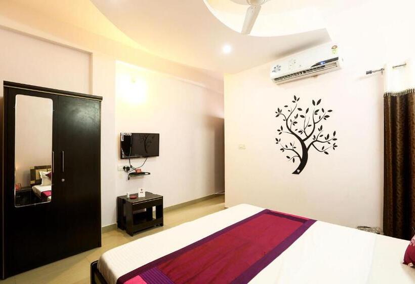 호텔 Oyo 5799 Plaza Inn