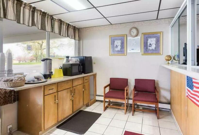 Отель Royal Inn Clearfield