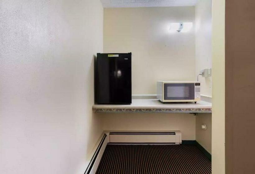 Отель Royal Inn Clearfield