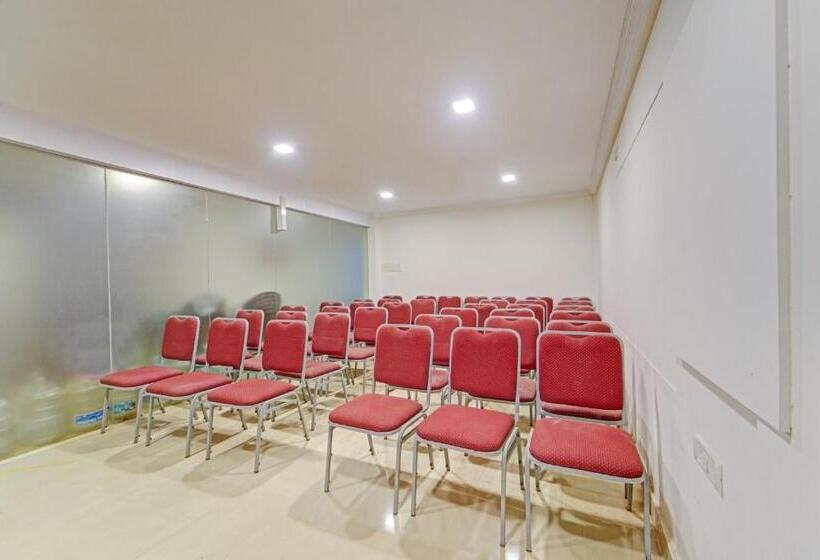 Hotel Collection O Mount Road Rich Mount Near Marina Beach