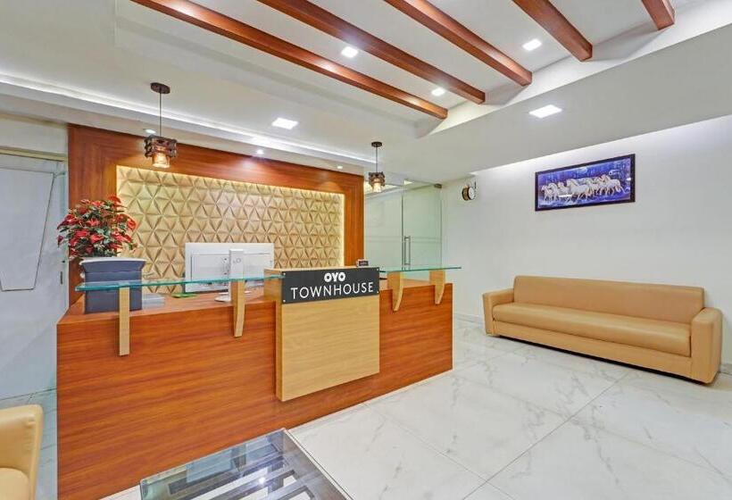 Hotel Collection O Mount Road Rich Mount Near Marina Beach