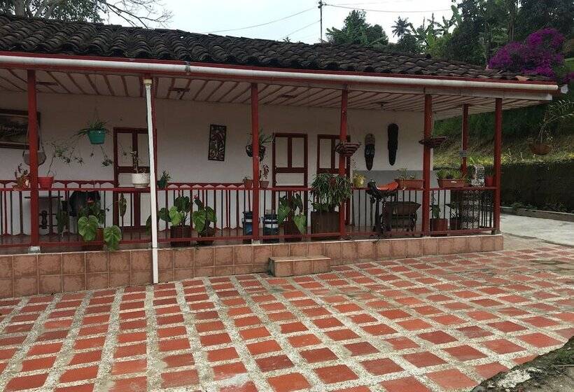 پانسیون Apartahotel Bareque Centro