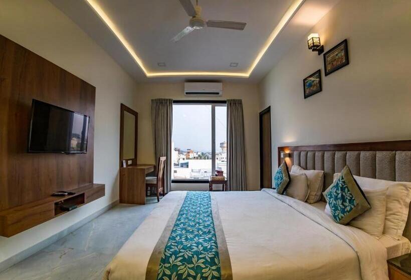 Rabbit Ratnam By Udaipur Hotels