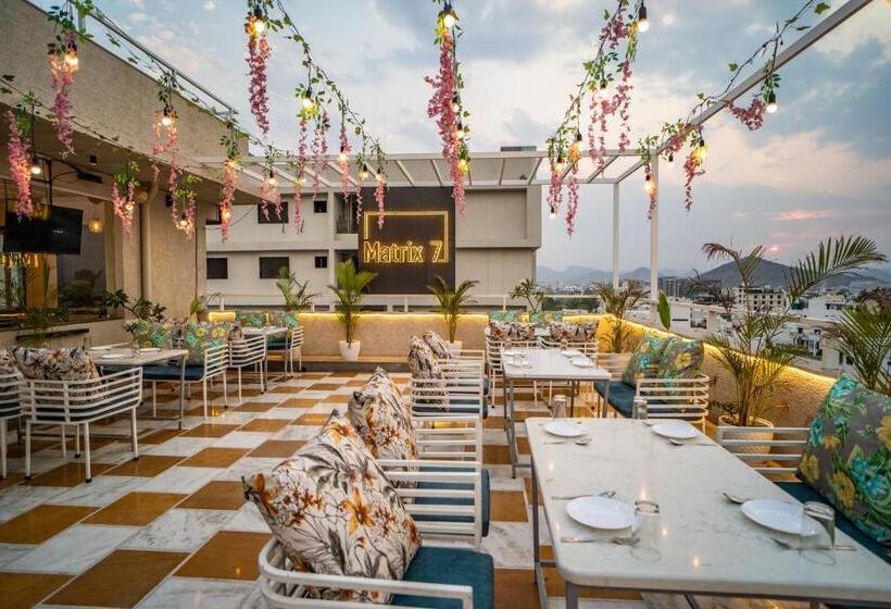 Rabbit Ratnam By Udaipur Hotels