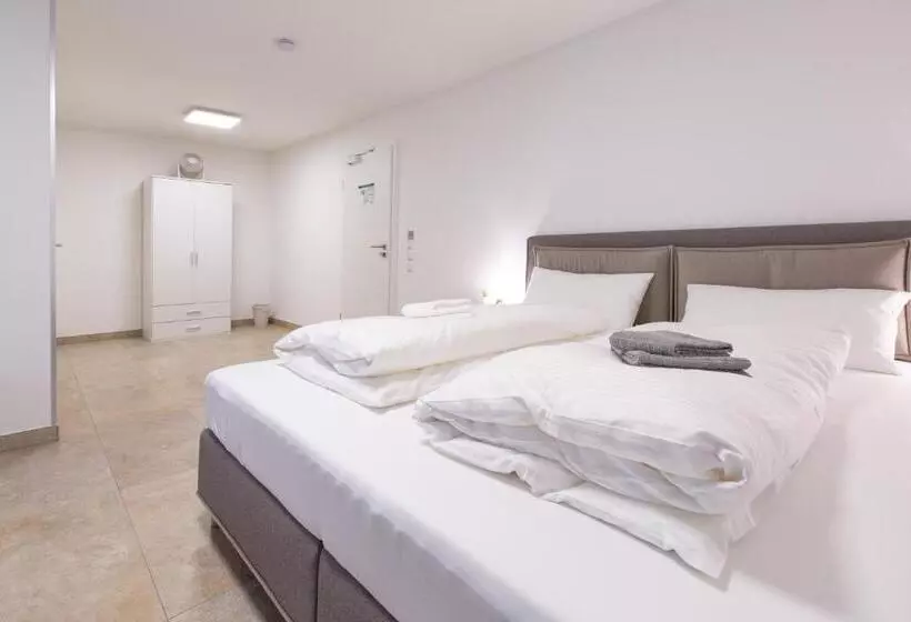 Seepension Ostertach   Am Leitgeringer See