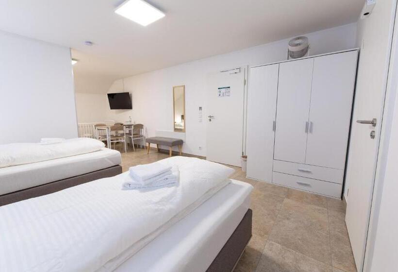 Seepension Ostertach   Am Leitgeringer See